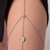 Серебристый аксессуар на бедро с оригинальным дизайном - Сима-Ленд купить с доставкой Серебристый аксессуар на бедро с оригинальным дизайном - Сима-Ленд купить с доставкой