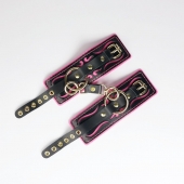 Черные кожаные наручники с розовой строчкой - Crazy Handmade - купить с доставкой в Орске