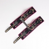 Черные кожаные оковы с розовой строчкой - Crazy Handmade - купить с доставкой в Орске Черные кожаные оковы с розовой строчкой - Crazy Handmade - купить с доставкой в Орске
