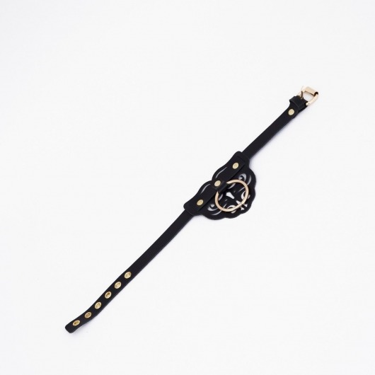 Черный чокер с клепками и золотистой фурнитурой - Crazy Handmade - купить с доставкой в Орске Черный чокер с клепками и золотистой фурнитурой - Crazy Handmade - купить с доставкой в Орске