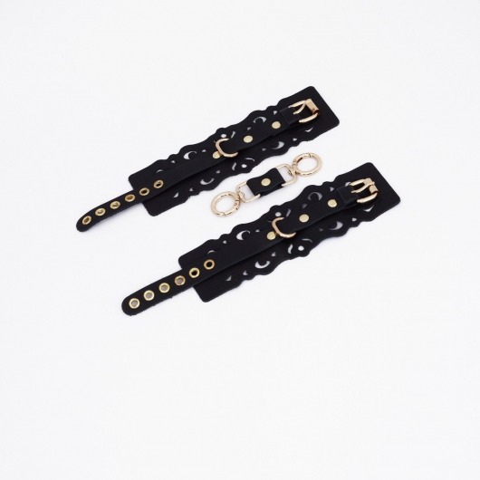 Черные кожаные наручники с узорами и золотистой фурнитурой - Crazy Handmade - купить с доставкой в Орске