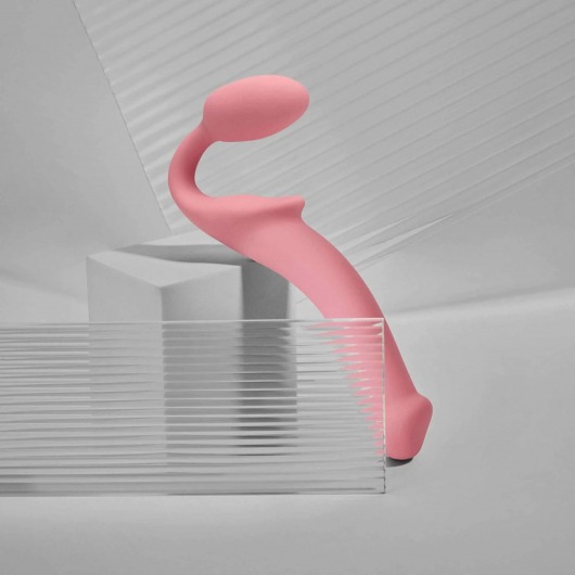 Розовый безремневой страпон Strap-on-me Semi-Realistic Bendable Strap-On size L - Strap-on-me - купить с доставкой в Орске