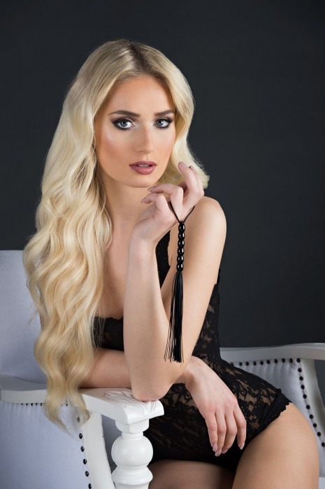 Чёрная мини-плеть из резины Rubber Mini Whip - 22 см. - Blush Novelties - купить с доставкой в Орске